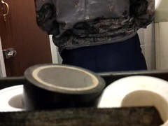Amateur slides close by strenuous back panty before pissing on WC